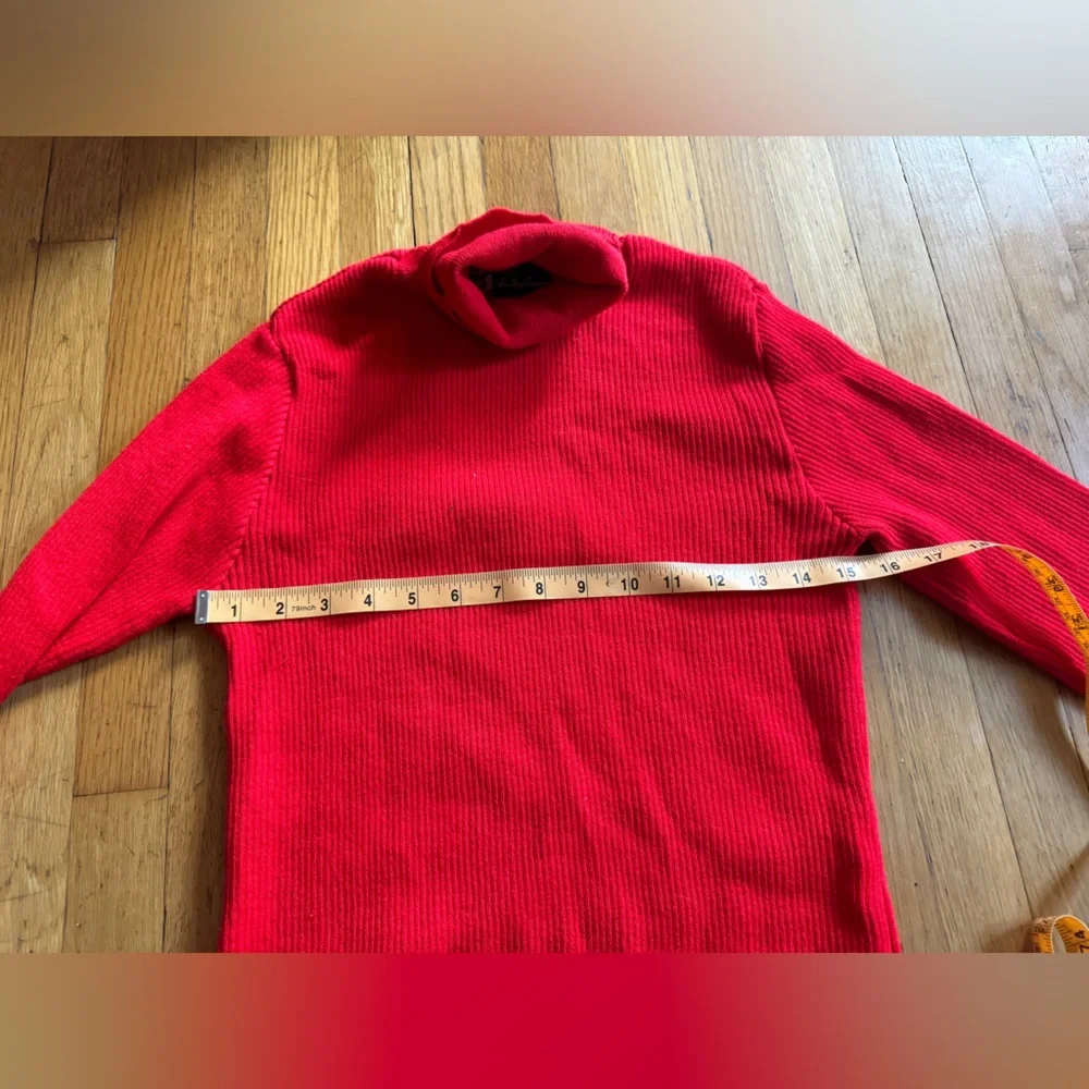 70s Vintage Red Acrylic Knit Turtleneck - Picture 5 of 6